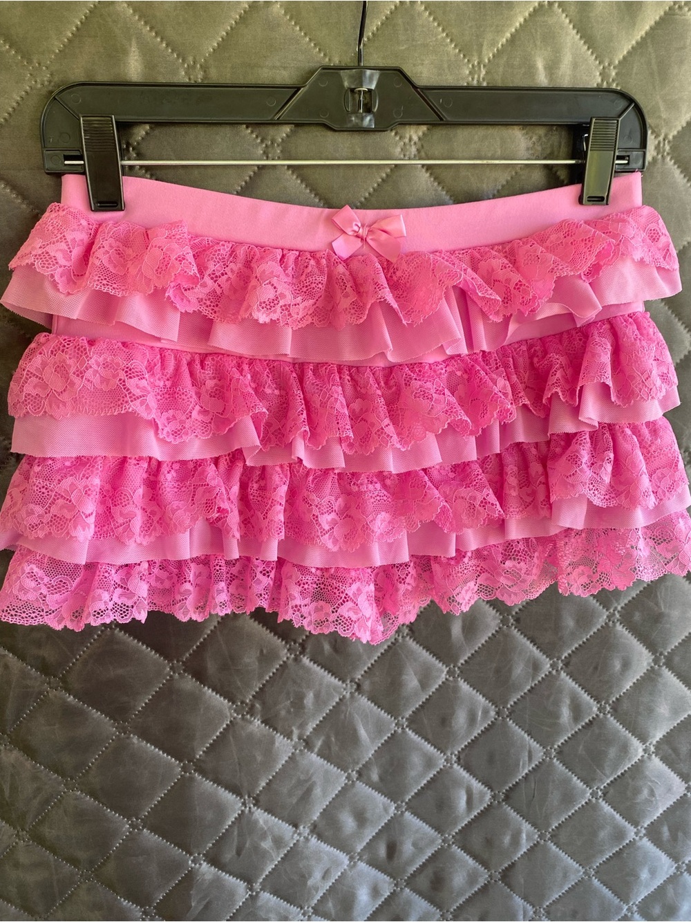 SHEIN Pink Lace Ruffle Bloomer Shorts S